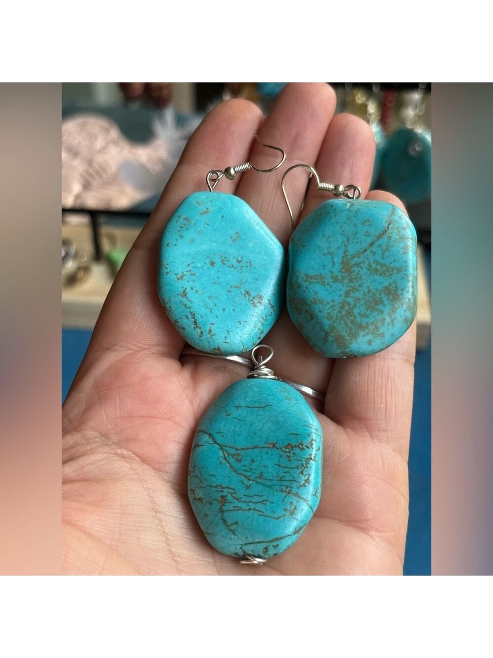 ARTISAN Hand Crafted Turquoise Colour Magnesite Stone Earrings & Pendant Set - Picture 1 of 9